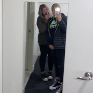 Meet your Posher, Codee